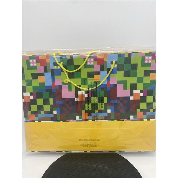 LEGO 5006008 VIP Gift Bag Wrapping Paper Set Minecraft Card Stickers NEW - Picture 1 of 4